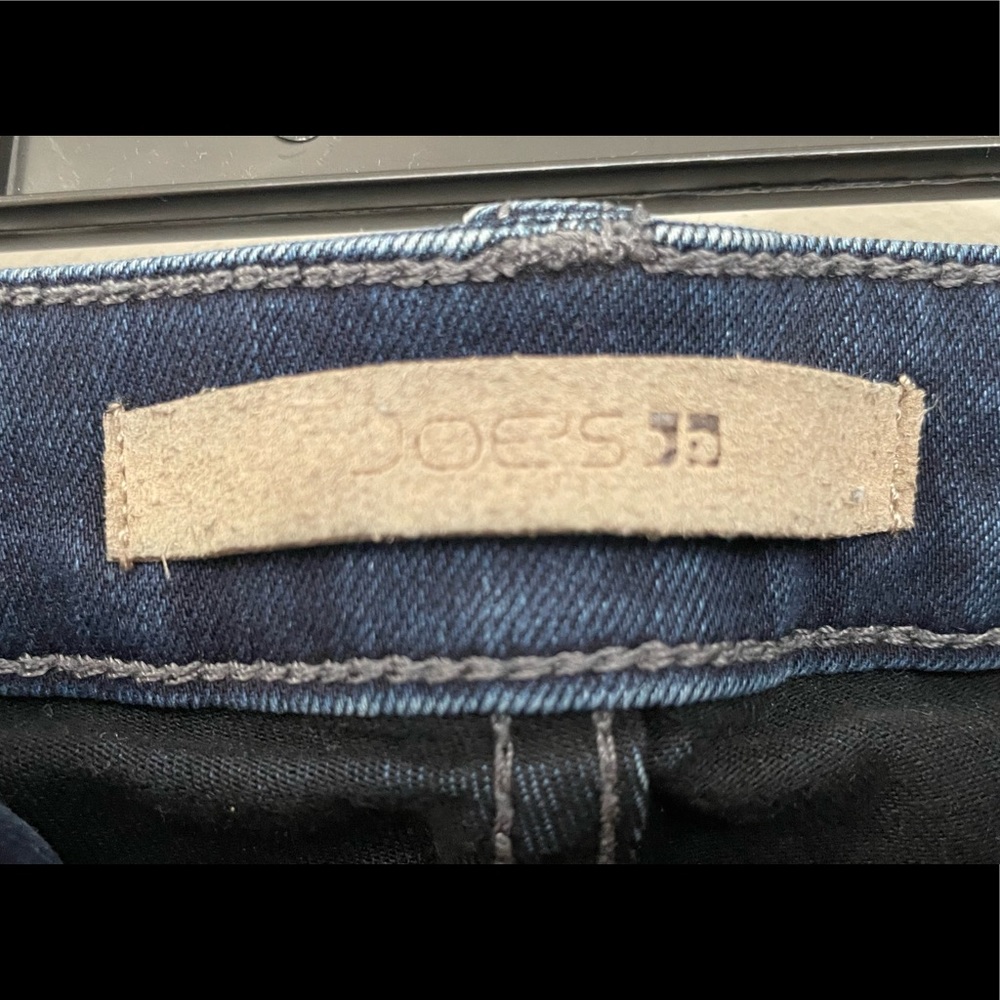 Dark Blue Denim: JOE’S Skinny Ankle Jeans. - Picture 4 of 7